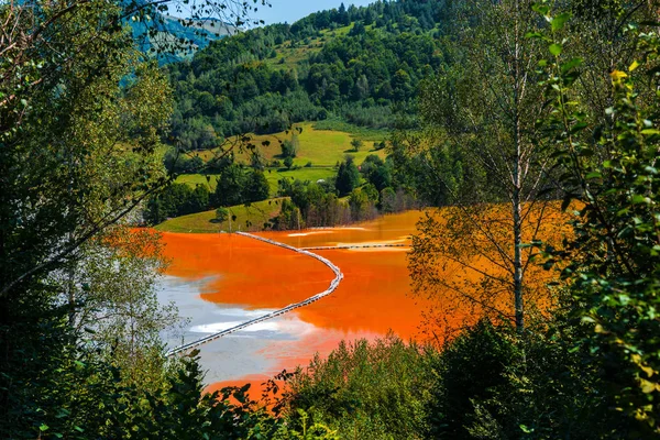 Agua Contaminada Tóxica Del Lago Del Cianuro Contaminación Del Ecosistema — Foto de Stock