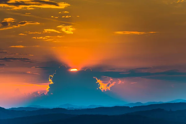 Paisagem Campo Com Fundo Céu Por Sol — Fotografia de Stock