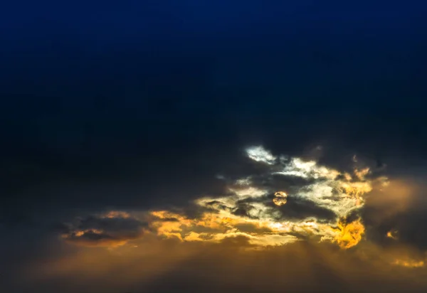 Puesta Sol Salida Del Sol Cielo Con Nubes Marco Completo —  Fotos de Stock