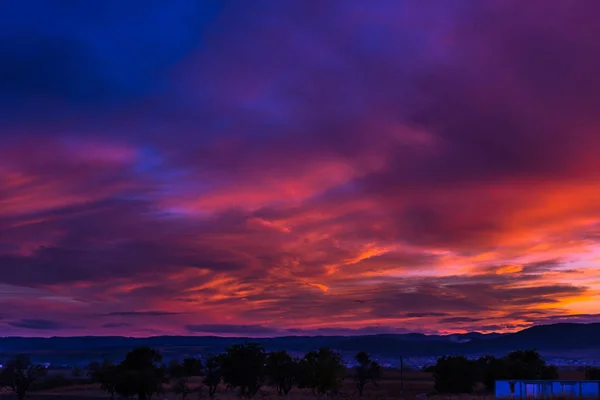 Parlak Pembe Günbatımı Gökyüzü — Stok fotoğraf