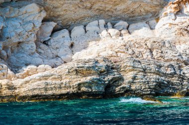 Orosei Körfez, Sardinya'kayalık sahil