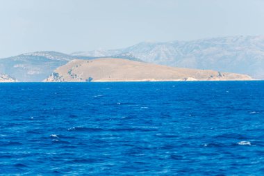 Ismarlayarak cliff ve Akdeniz, Yunanistan.