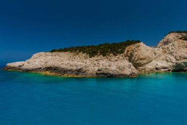 Ismarlayarak cliff ve Akdeniz, Yunanistan.