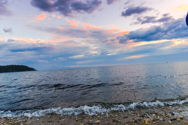 Empty Seashore Sunset Hiding Sun Colourful Clouds — Stock Photo, Image