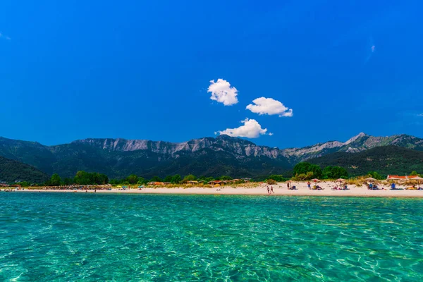 Zakynthos Grécia Agosto 2016 Turistas Desfrutam Das Águas Límpidas Mar — Fotografia de Stock