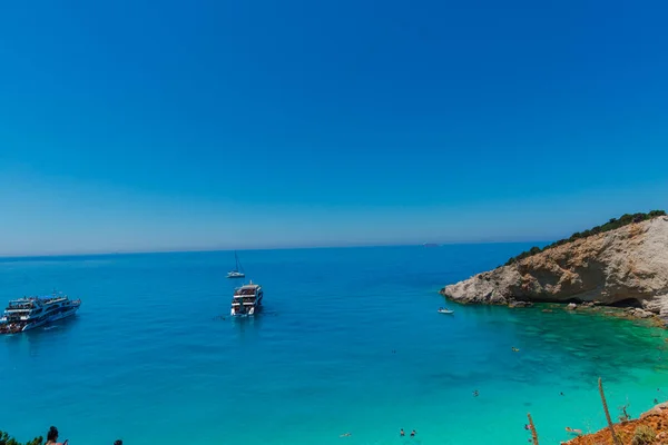 Zakynthos Griekenland Augustus 2016 Toeristen Genieten Van Het Heldere Water — Stockfoto