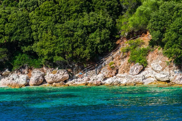 Coast Mediterranean Sea Green Trees Bushes Greece — Stock Photo, Image