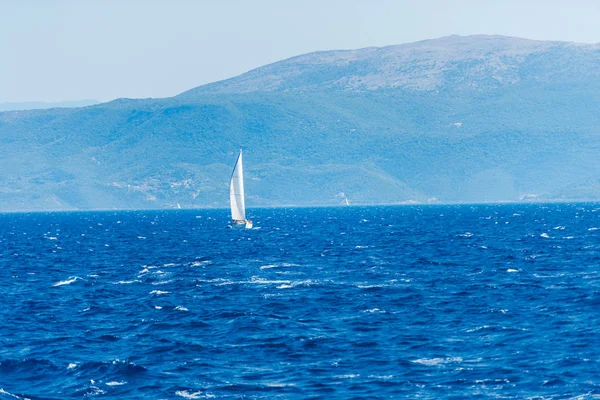 Кефалонія Греція Липня 2017 Катер Море Затоці Філадо — стокове фото
