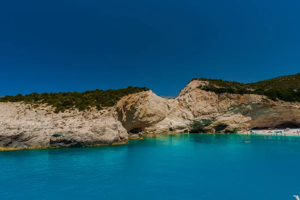 Zakynthos Grecia Agosto 2016 Los Turistas Disfrutan Las Aguas Cristalinas —  Fotos de Stock