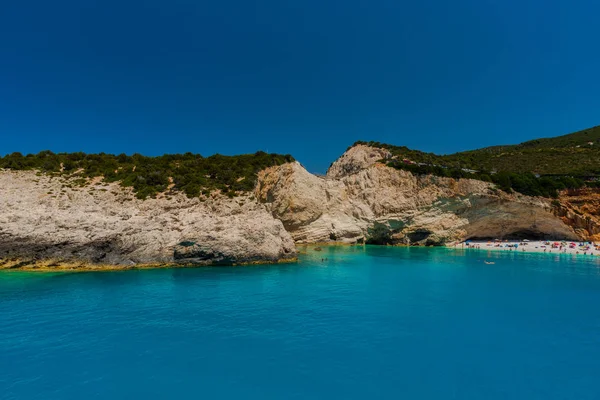 Ζάκυνθος Ελλάδα Αυγούστου 2016 Τουρίστες Απολαμβάνουν Καθαρά Νερά Της Θάλασσας — Φωτογραφία Αρχείου