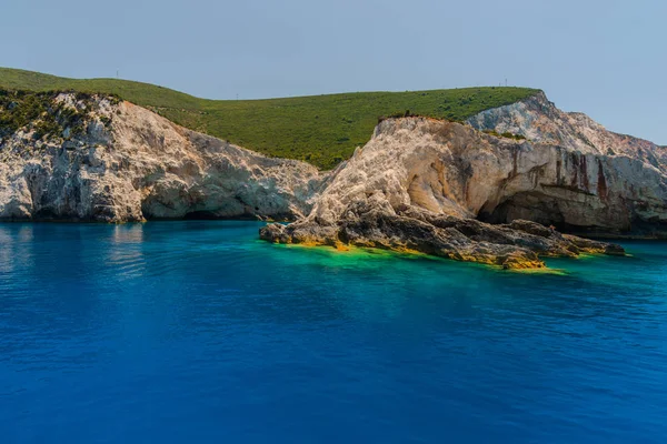 Kıyı Ismarlayarak Akdeniz Kayalar Yunanistan — Stok fotoğraf