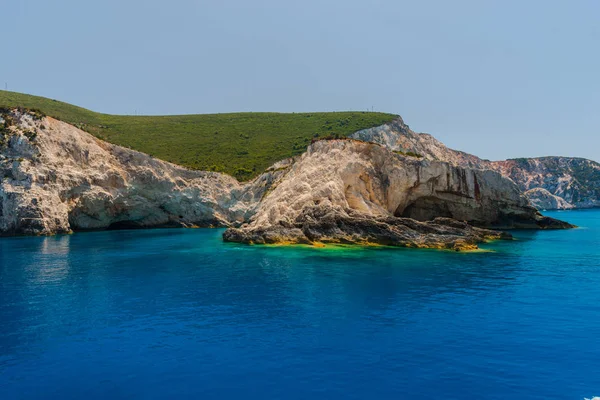 Vista Costeira Pitoresca Mar Mediterrâneo Das Rochas Grécia — Fotografia de Stock