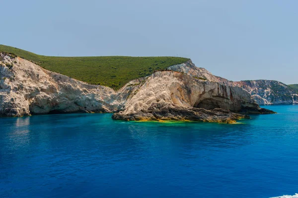 Kıyı Ismarlayarak Akdeniz Kayalar Yunanistan — Stok fotoğraf