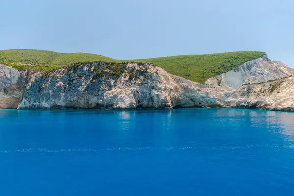 Kıyı Ismarlayarak Akdeniz Kayalar Yunanistan — Stok fotoğraf