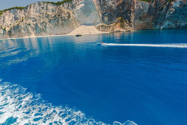 Floating Boat Blue Water Lefkada Island Greece Tourism — Stock Photo, Image