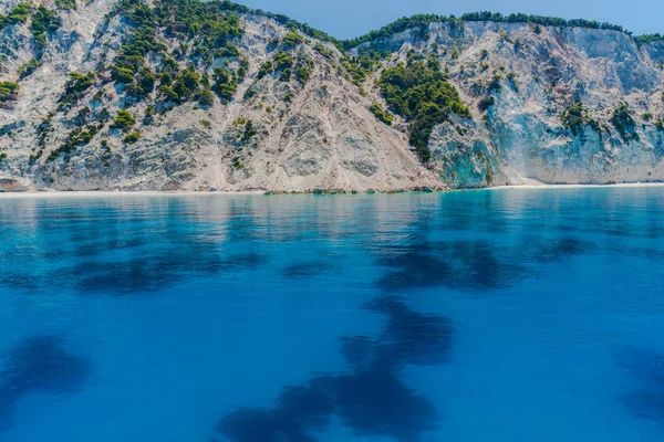 Picturesque Coastal View Mediterranean Sea Rocks Greece — Stock Photo, Image