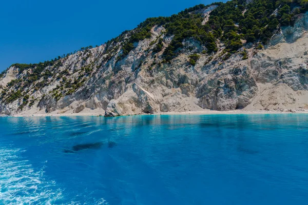 Vista Costeira Pitoresca Mar Mediterrâneo Das Rochas Grécia — Fotografia de Stock