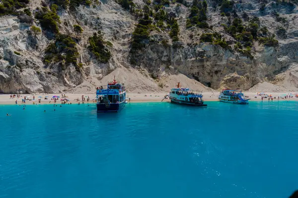 Zakynthos Greece August 2016 Tourists Enjoying Clear Water Sea — Stock Photo, Image