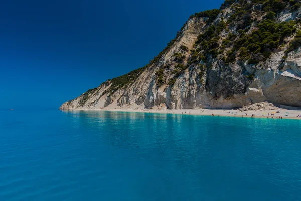 Increíble Agua Turquesa Isla Lefkada Grecia Resort Con Montañas Melocotón —  Fotos de Stock