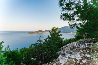 Güzel yaz manzara Yunanistan, deniz manzaralı ve su Adası 