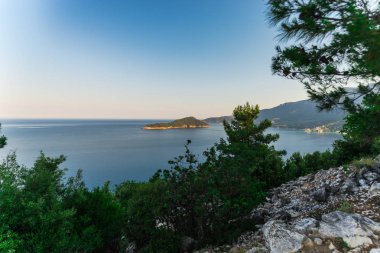Güzel yaz manzara Yunanistan, deniz manzaralı ve su Adası 