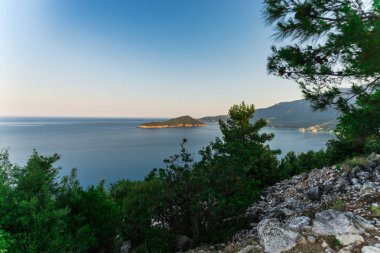 Güzel yaz manzara Yunanistan, deniz manzaralı ve su Adası 