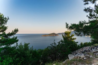 Güzel yaz manzara Yunanistan, deniz manzaralı ve su Adası 