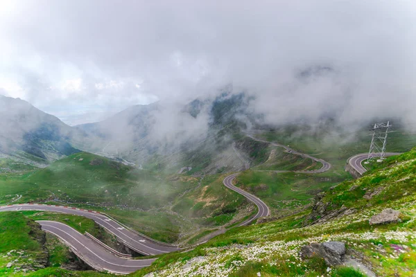 Verdi Montagne Erbose Con Strade Nuvole Transfagarashan Higway — Foto Stock