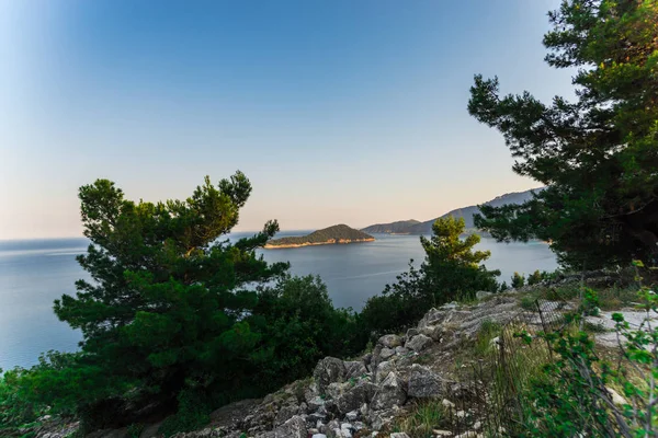 Летний Пейзаж Греции Вид Море Остров Воде — стоковое фото