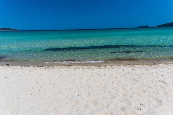 Playa Costera Arenosa Agua Mar Azul — Foto de Stock