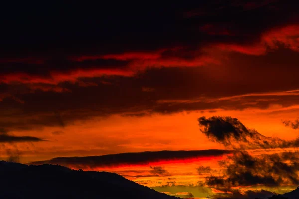 Majestic Orange Sunset Sky Clouds Hills — Stock Photo, Image