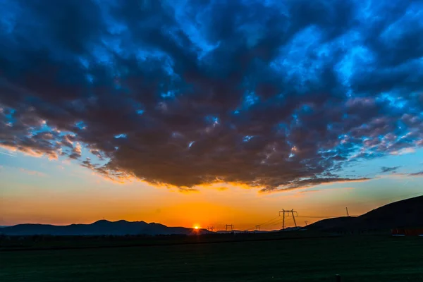 Feld Mit Sonnenuntergang — Stockfoto