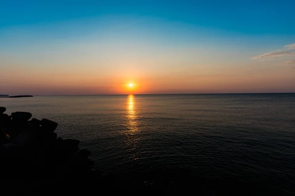 Dalgalanma Deniz Yüzeyi Yukarıda Gökyüzü Günbatımı — Stok fotoğraf