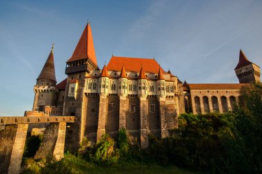 Yaşlı antik tarihi Corvinesti kale Romanya, Drakula Şatosu 