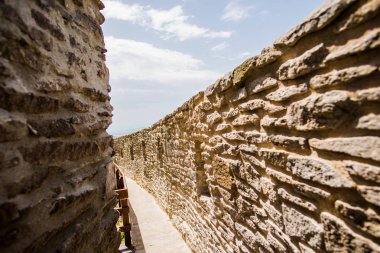 Antik Deva Kalesi detayları, Romanya.