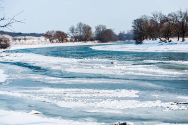 Karlı kış Dağları peyzaj