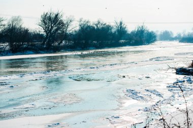 Karlı kış Dağları peyzaj