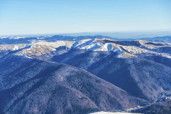 Lyžařské Středisko Alpách Sněžné Hory Pokryty Krajina Zimě — Stock fotografie