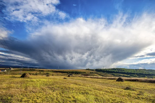 Kırsal Alan Peyzaj Gökyüzü Bulutlu — Stok fotoğraf
