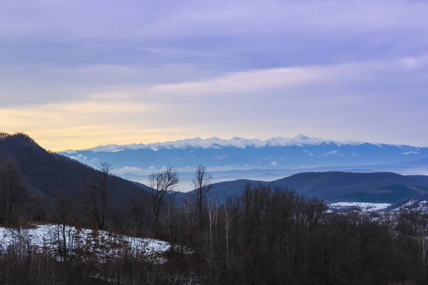 Malebné Hory Krajina Večerní Obloze — Stock fotografie