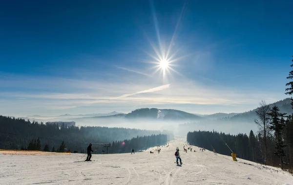 罗马尼亚Clabucet Predeal冬季滑雪胜地 — 图库照片