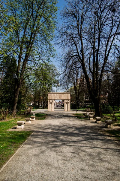 Puerta Del Beso Constantin Brancusi Rumania — Foto de Stock