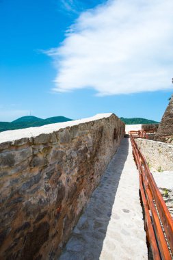 Antik Deva Kalesi detayları, Romanya.