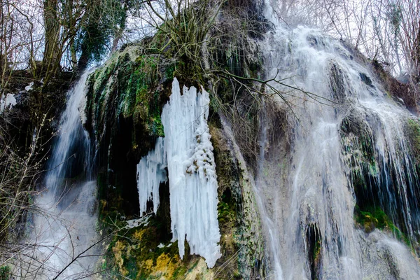 Cachoeira Congelada Estação Inverno Ciclones — Fotografia de Stock