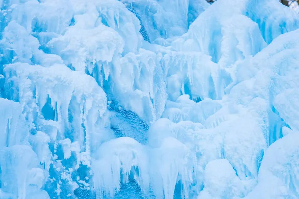 Cascada Congelada Temporada Invierno Carámbanos Primer Plano Textura Superficie Hielo —  Fotos de Stock