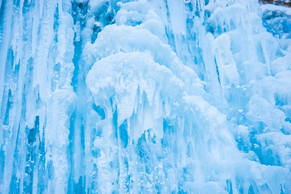 Donmuş Şelale Kış Sezonu Buz Sarkıtları Yakın Çekim Buz Doku — Stok fotoğraf