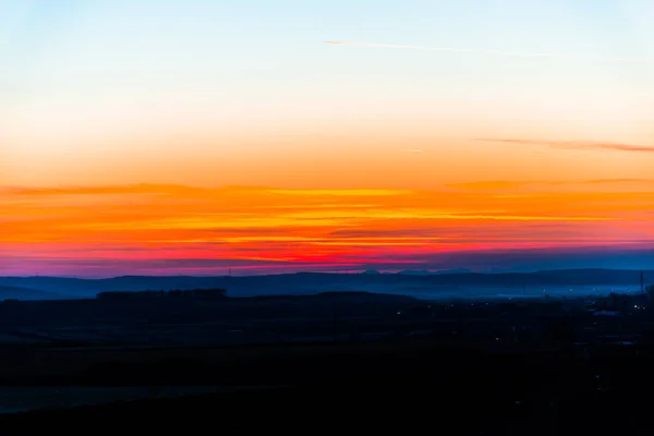 Cielo Anaranjado Brillante Puesta Sol — Foto de Stock