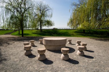 Sessizlik Romanya'da tablosu