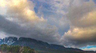 bulutlar güzel Alp Dağları, İsviçre