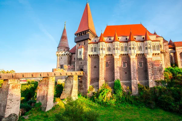 Wieku Starożytnego Zamku Corvinesti Historycznych Rumunii Zamek Drakuli — Zdjęcie stockowe